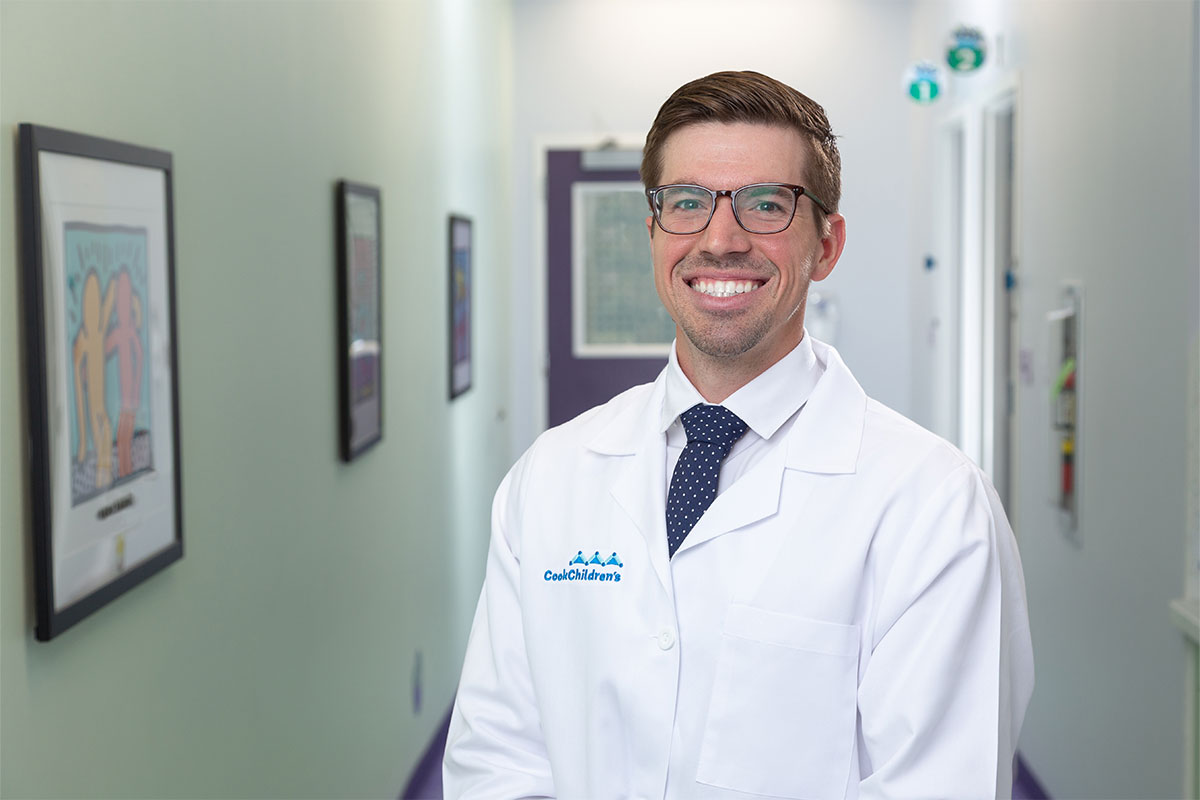 A pediatric physician at a primary care office in Anna, Texas, near the Dallas-Fort Worth metroplex