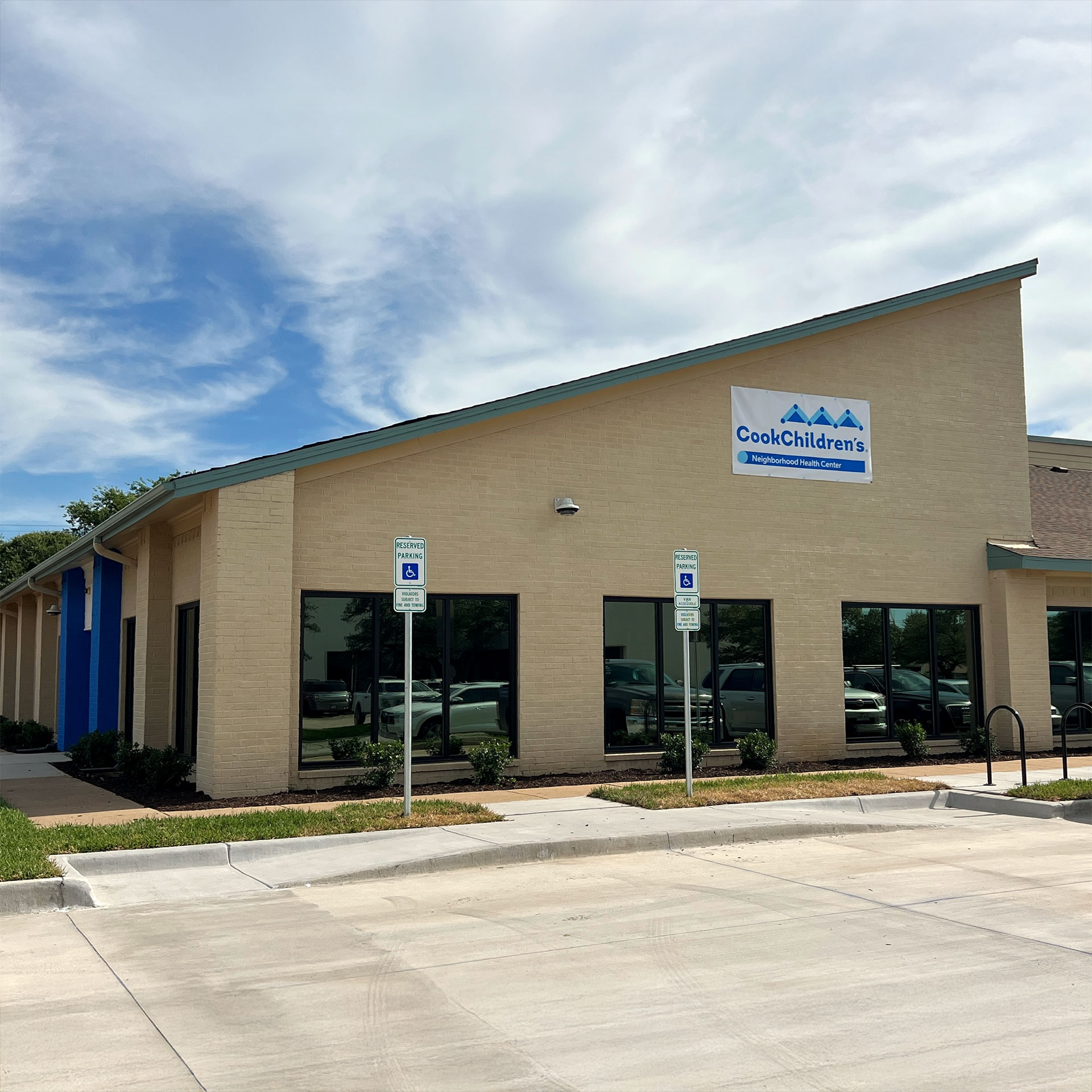 Cook Children's Neighborhood Health Center (Manhattan) Building